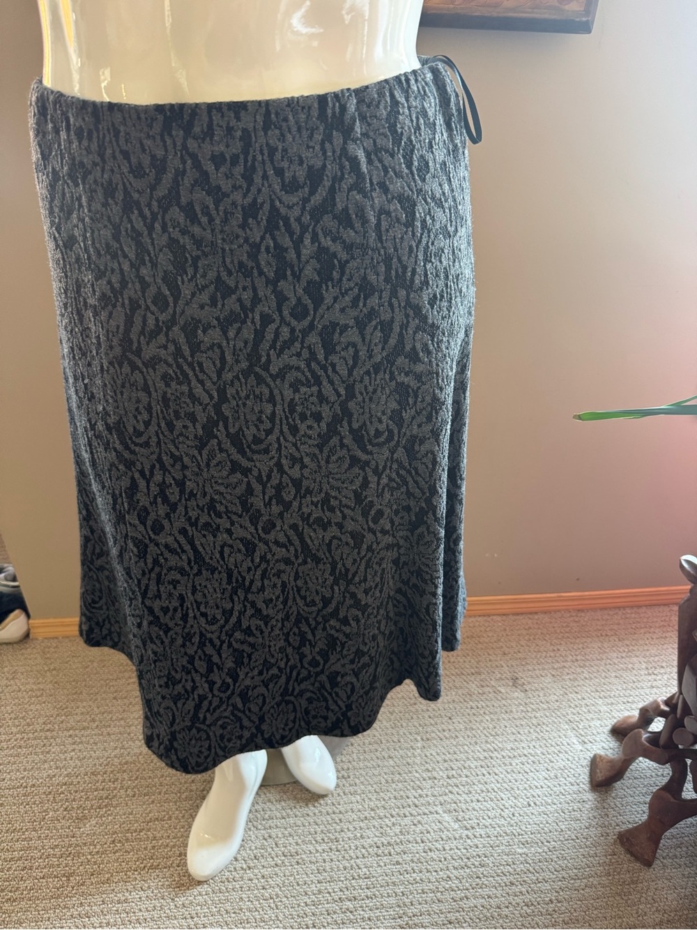 Textured Black and Gray A-Line Skirt